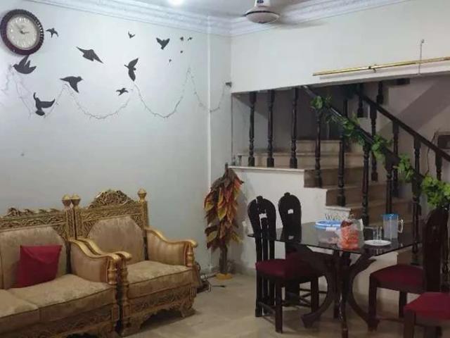 Duplex With Roof. 3 Bed Drawing Dinning, Sea Facing, West Open Karachi Clifton ID 10684
