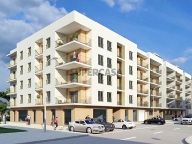 Duplex T2 + 1 em construção Montijo