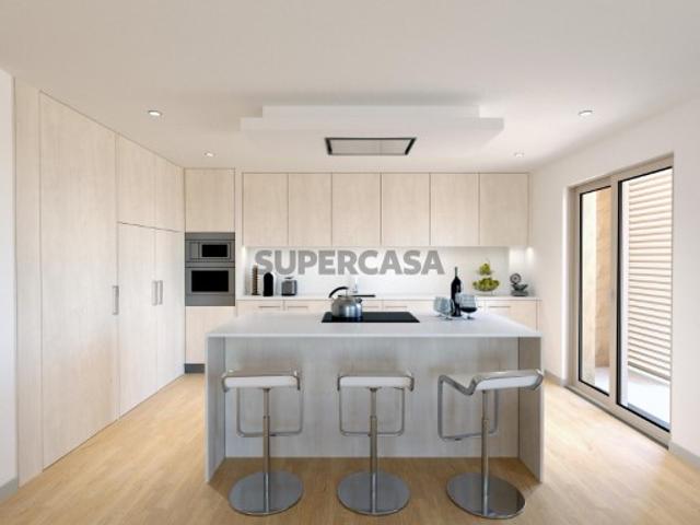 Duplex T2 +1 em construção Montijo