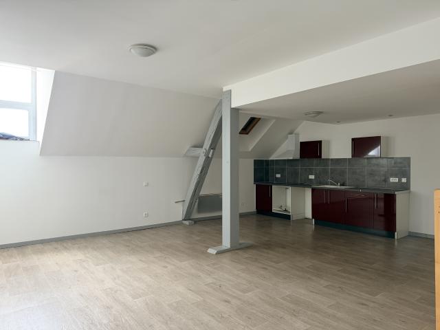 DUPLEX T2 CENTRE BOURG