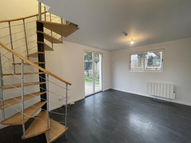 Duplex T2 avec terrasse et jardin à Cesson