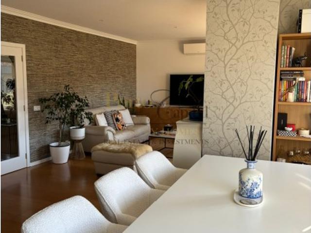 Duplex T2 Usado para Venda em Canidelo, Vila Nova de Gaia, Porto com 141,2 m² de área útil