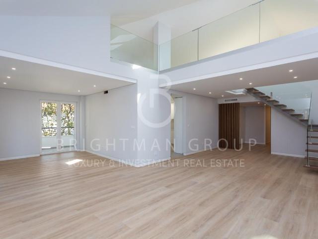 Duplex T3+1 moderno, de luxo, em rua tranquila de Carcavelos 0m² Carcavelos e parede