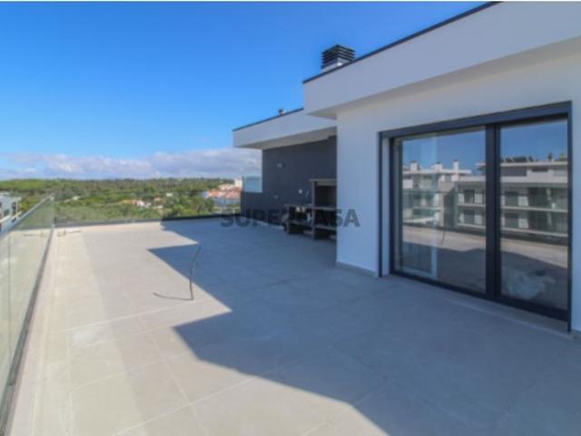Duplex T3+1 com piscina