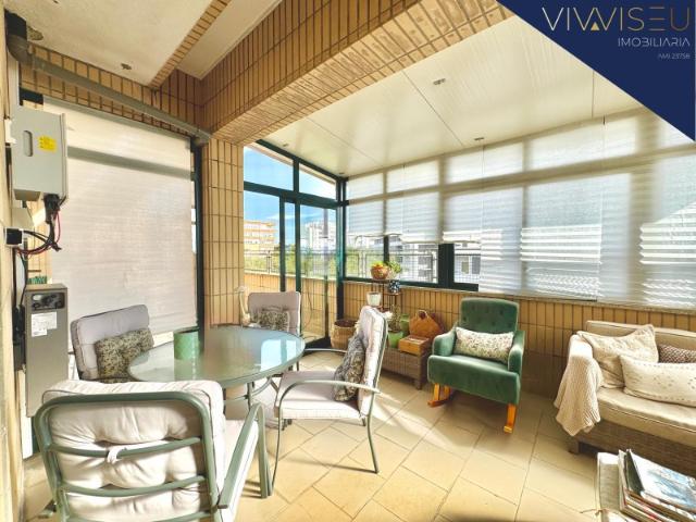 Duplex T3+2 com Terraço Exclusivo de 107 m² no Centro de Viseu