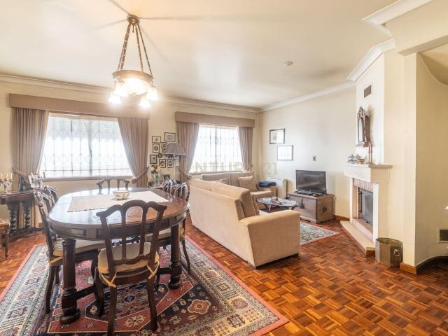 Duplex T3 com Suíte, Varanda e Garagem junto ao El Corte Inglés