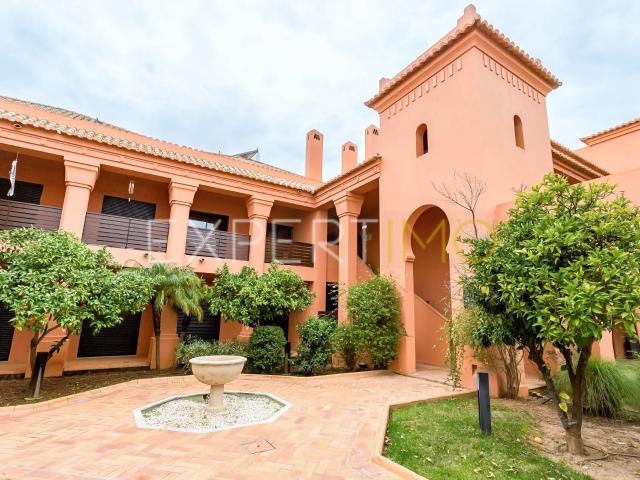 Duplex T3 à venda, Amendoeira Golf Algarve