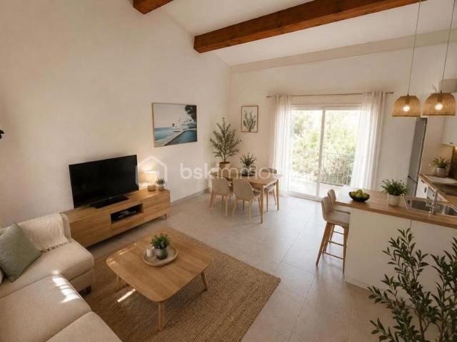 DUPLEX T3 DE 50 m² – BALCON – 2 PARKINGS PRIVATIFS – DOUBLE DESTINATION – LA SEYNE SUR MER – 189 000