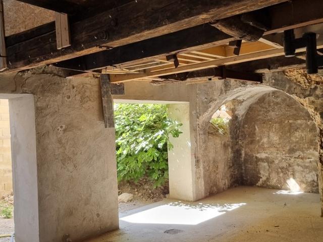 Duplex T3 de 77m2 avec patio et garage à SAINT SAVOURNIN 13 à renover