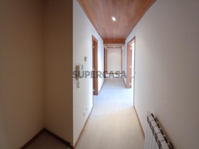 Duplex T3 em São Domingos de Rana
