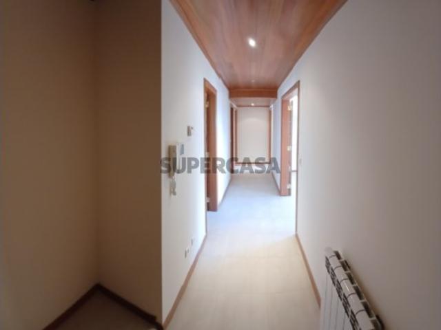 Duplex T3 em São Domingos de Rana