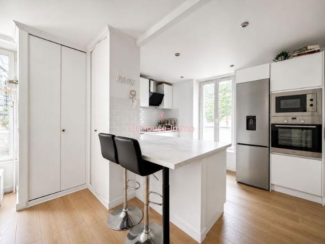 Duplex T3 en RDC surélevé jardin privatif grenier