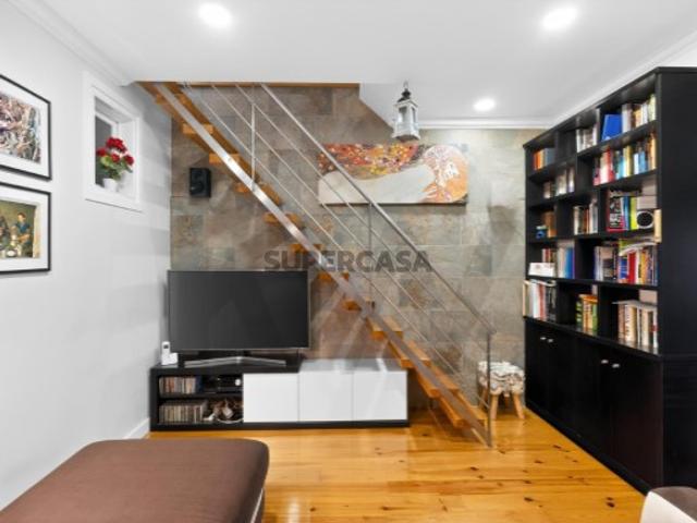 Duplex T3 na Rua Martins Sarmento | Estado Impecável