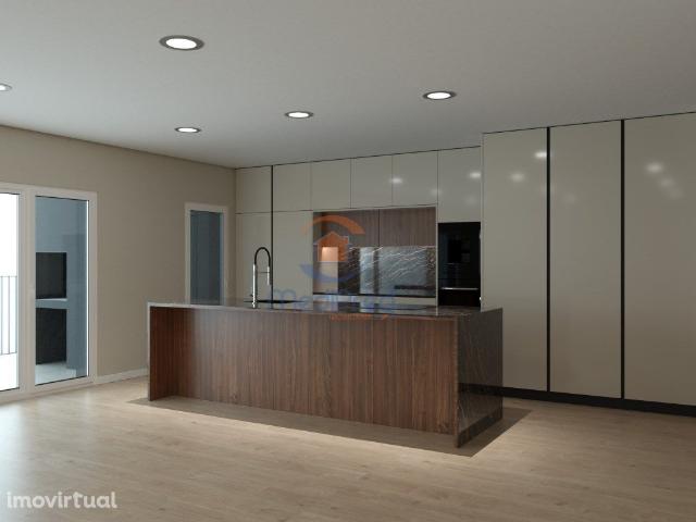 Duplex T4 em construção Montijo