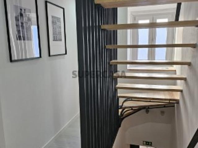 Duplex T4 em Almada, Cova da Piedade, Pragal e Cacilhas