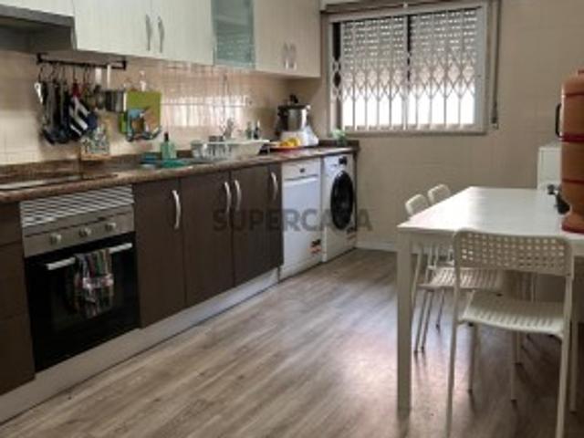 Duplex T4 em Loures