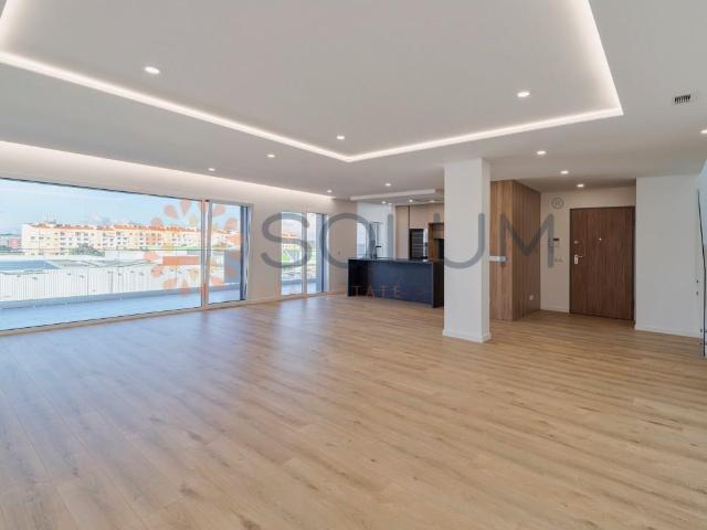 Duplex T4 novo Portas da Cidade Montijo 234m² Montijo e Afonsoeiro