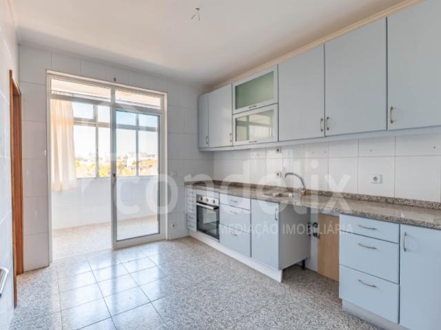 Duplex T6 para venda no Candal, Vila Nova de Gaia