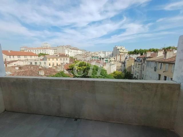 DUPLEX T 4 Dernier étage Terrasse vue gge