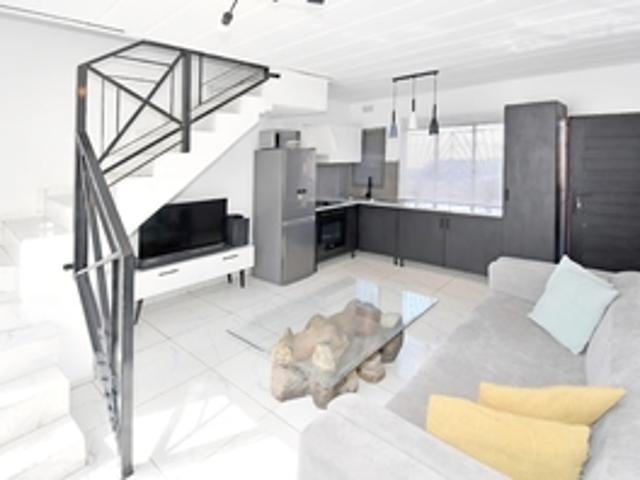 Duplex Townhouse for sale in Bramley View