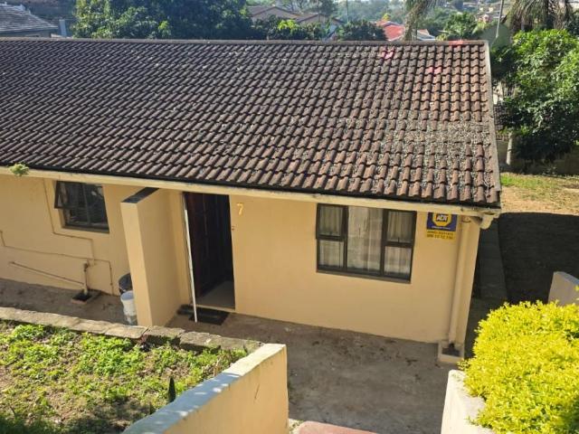 Duplex Townhouse sectional to rent in Sea View, Durban