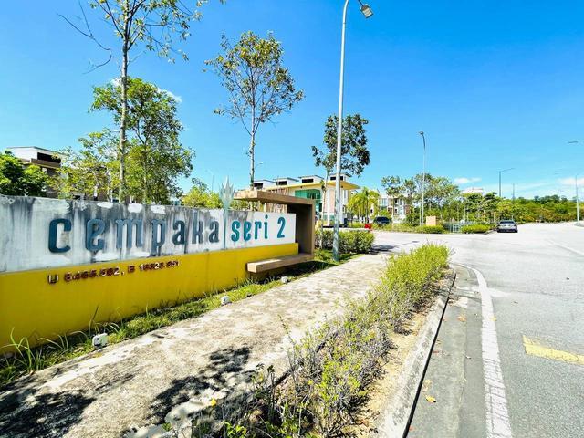 Duplex Townhouse Upper Unit Cempaka Seri 2 Townvilla Kota Seriemas
