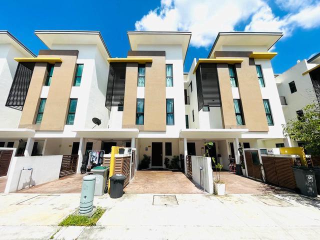 DUPLEX TOWNHOUSE UPPER UNIT CEMPAKA SERI 2 TOWNVILLA KOTA SERIEMAS Nil