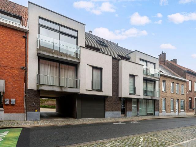 Duplex te koop voor 199000 euro met 2 slaapkamers