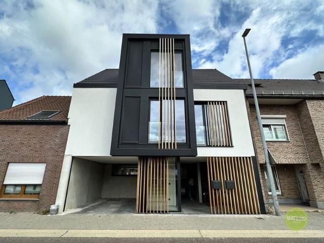 Duplex te koop voor 389000 euro met 1 slaapkamers