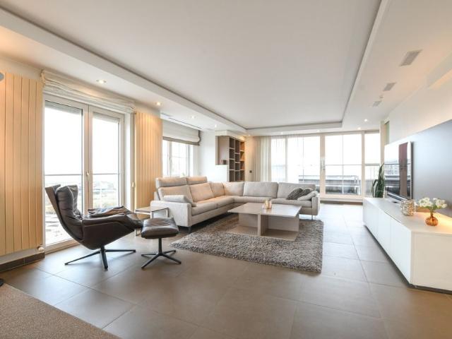 Duplex te koop voor 749000 euro met 3 slaapkamers