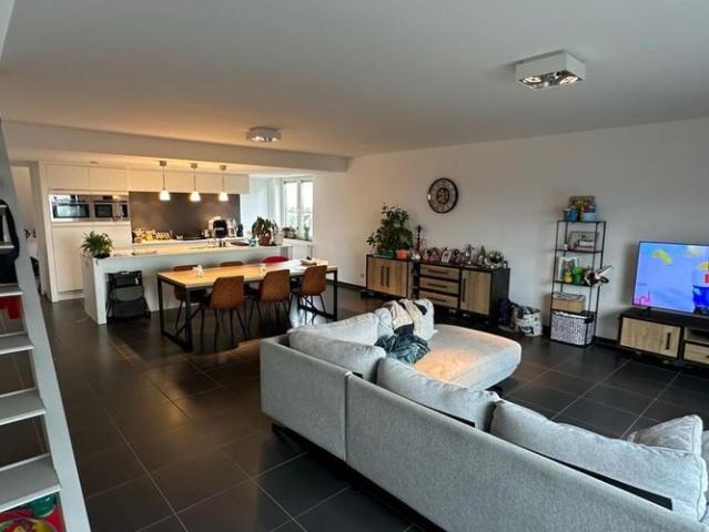 Duplex te huur in Tielt voor € 880 met 3 slaapkamers