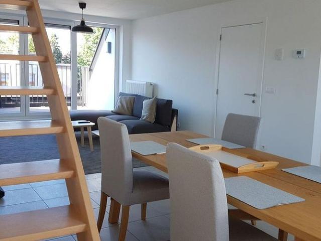 Duplex te huur in Zele voor € 975 met 2 slaapkamers