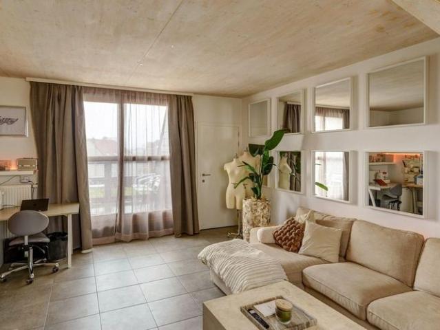 Duplex te huur in Antwerpen voor € 1.050 met 2 slaapkamers