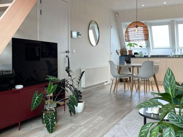 Duplex te huur in Gent voor € 875 met 1 slaapkamer