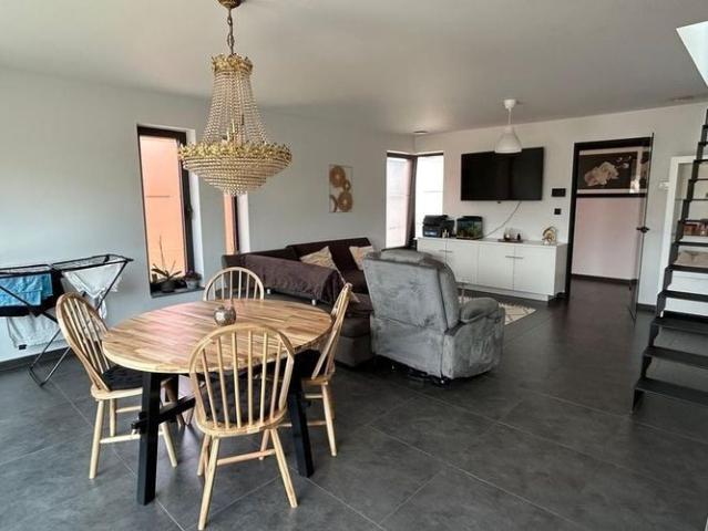 Duplex te huur in Lille voor € 1.195 met 3 slaapkamers