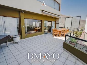 DUPLEX TIPO CASA CON ESPECTACULAR VISTA AL GOLF Y LA CIUDAD