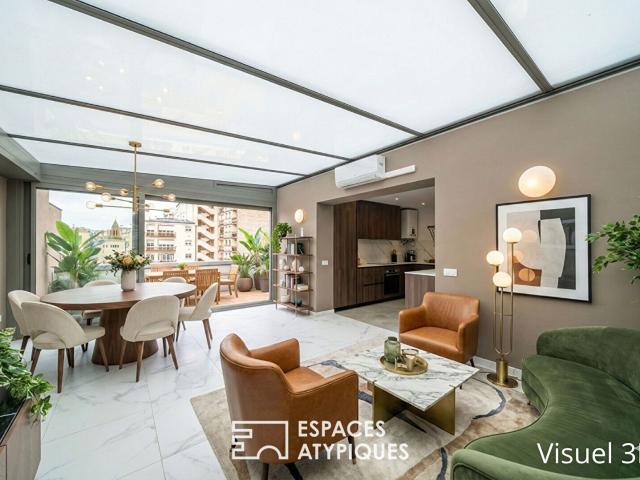 Duplex traversant au dernier étage avec terrasses dans le village Saint Charles
