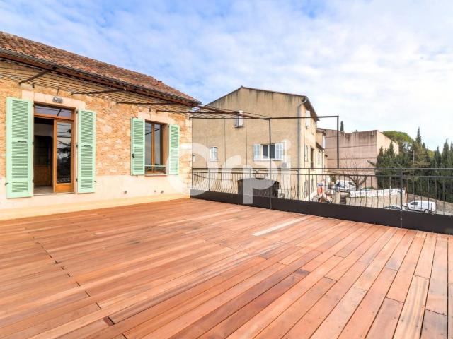 DUPLEX VASTE TERRASSE EXPOSITION SUD GRANDE CHAMBRE PARKING