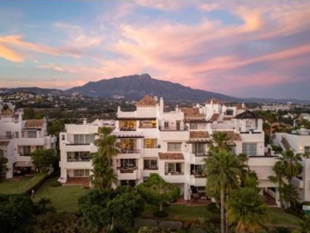 Dúplex Venta Benahavís, Núcleo