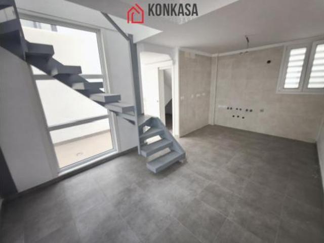 Dúplex Venta Espera, Carija