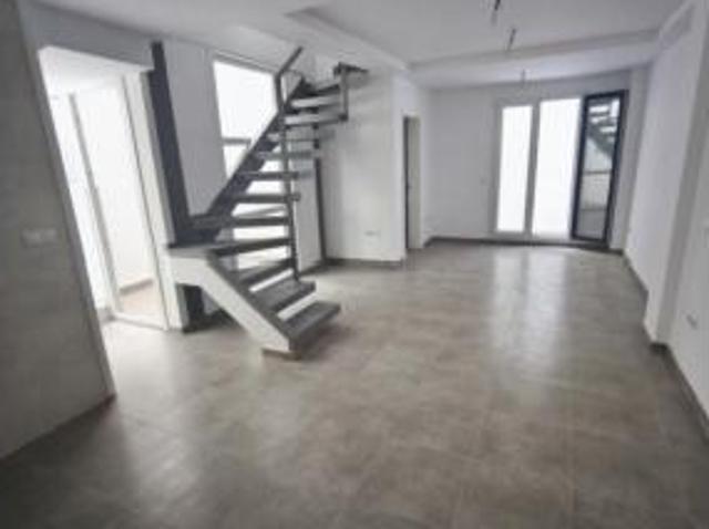 Dúplex Venta Espera, Carija