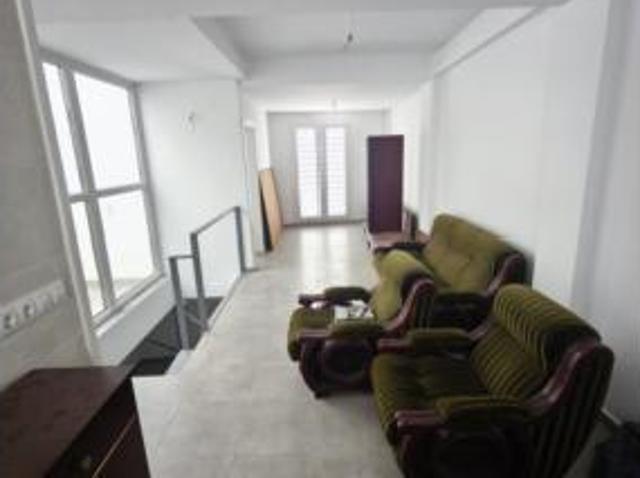 Dúplex Venta Espera, Carija