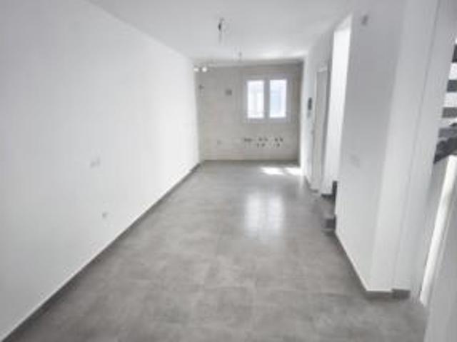 Dúplex Venta Espera, Carija
