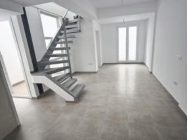 Dúplex Venta Espera, Carija