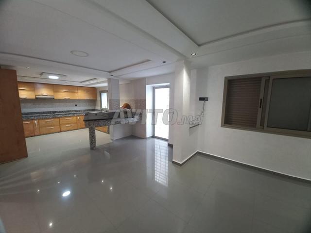 Duplex villa 300M à vendre à Bnou Badis