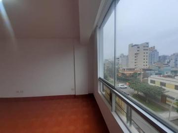DUPLEX VISTA EXTERNA EN MIRAFLORES LIMITE CON SAN ISIDRO