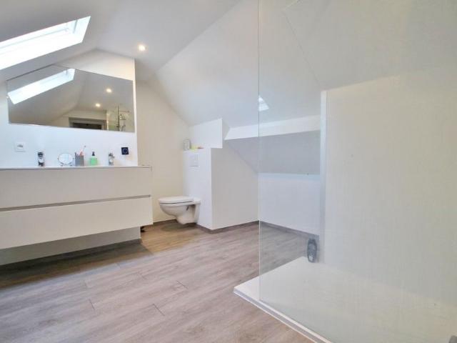 Duplexappartement op wandelafstand van het openbaar vervoer