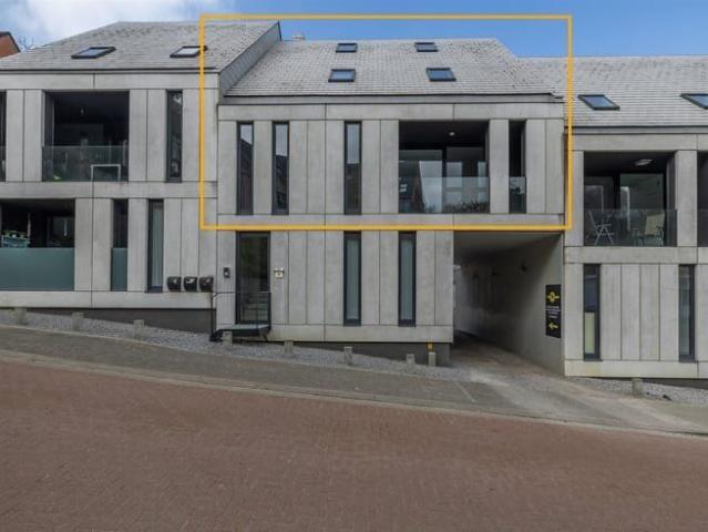 Duplex/penthouse