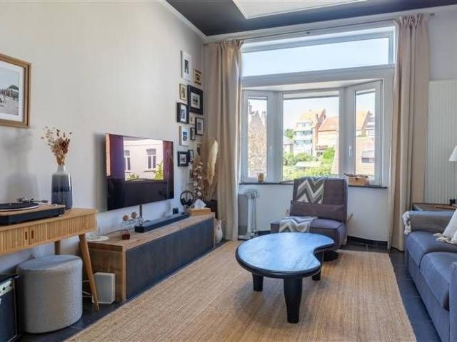 Duplex/Penthouse en état impeccable avec terrasse bien expos