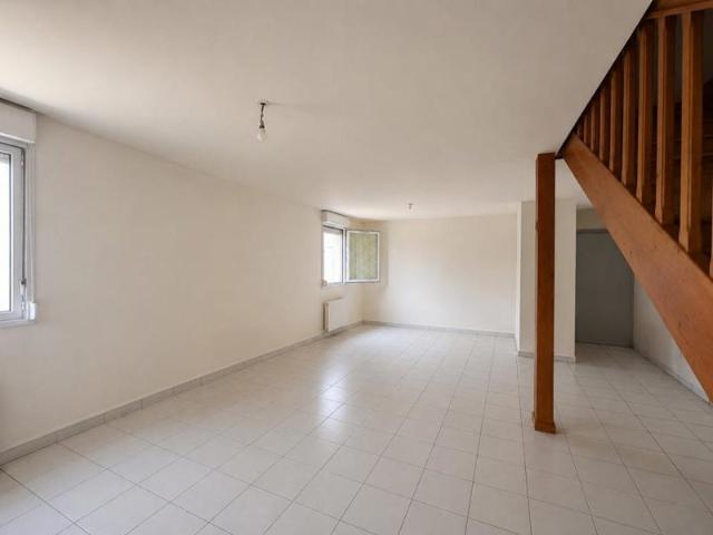 DUPPLEX 95 m² 5 pièces